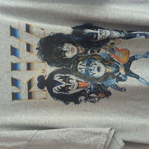 Kiss band tee